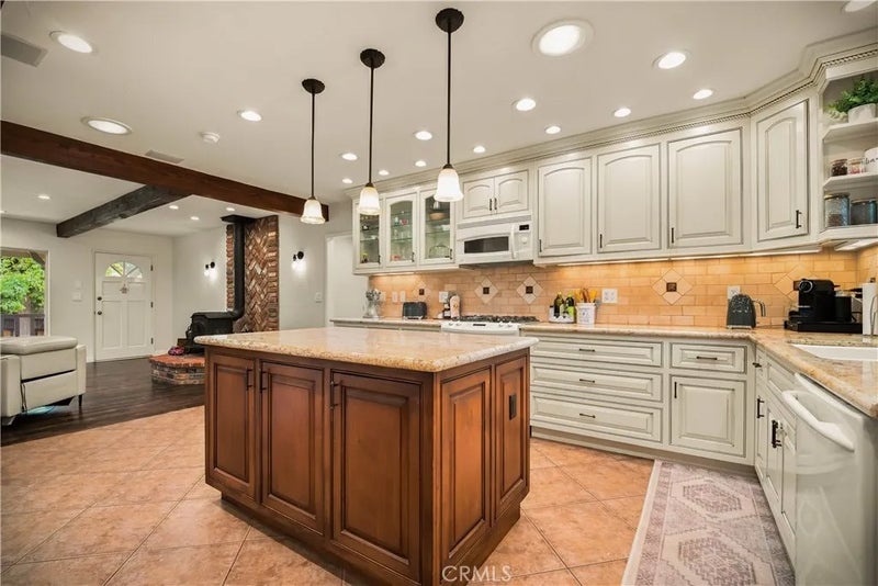 32455 Agua Dulce Canyon Road