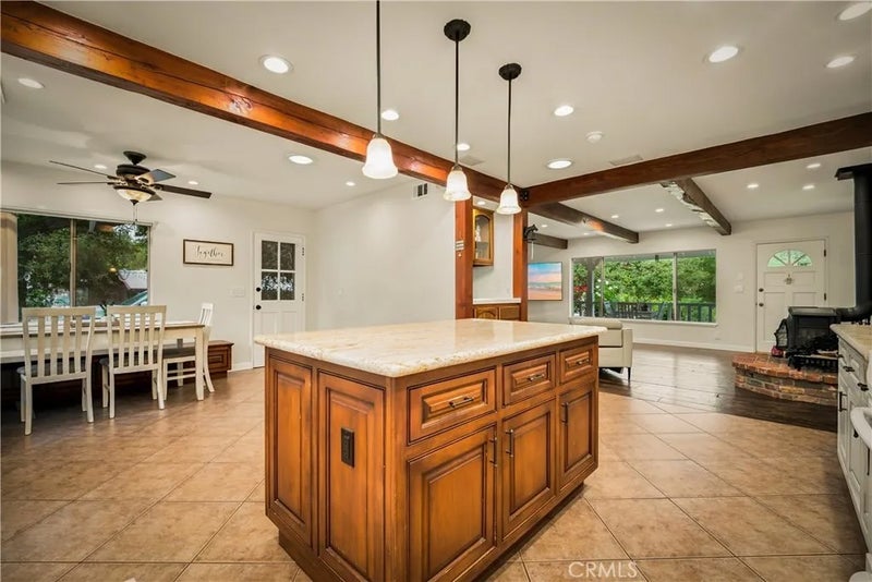 32455 Agua Dulce Canyon Road