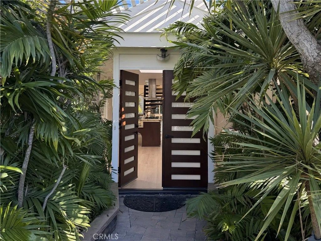 Photo of 1824 Park Street, Huntington Beach, CA 92648 (MLS # OC25275822)