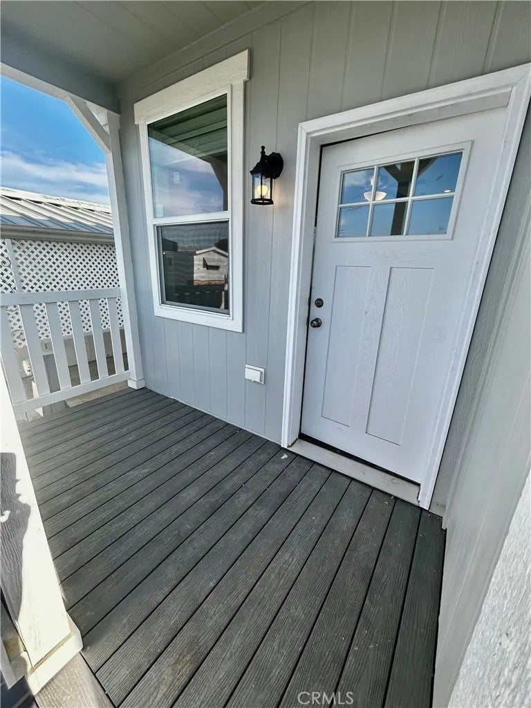 Photo of 675 W Oakland Ave #F7, Hemet, CA 92543 (MLS # SW26049273)