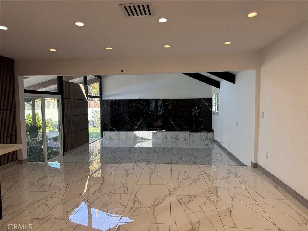 Photo of 6910 Laramie Ave, Winnetka, CA 91306 (MLS # SR26053000)