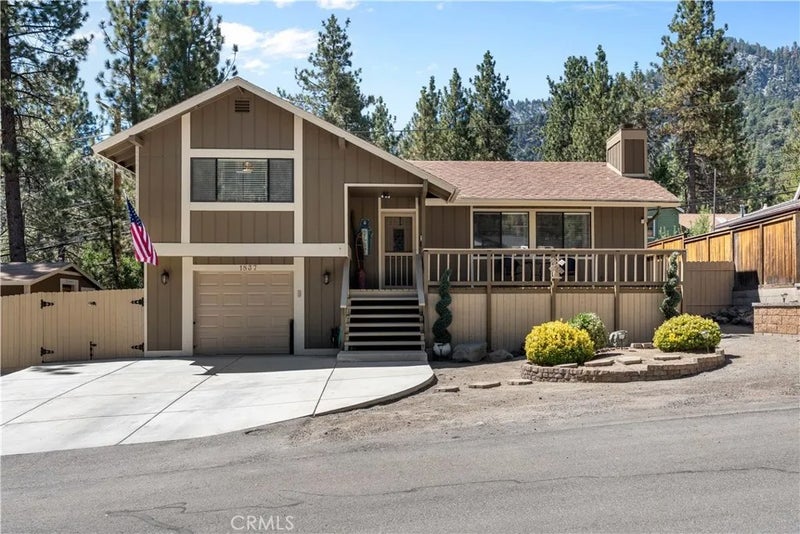 1837 Twin Lakes