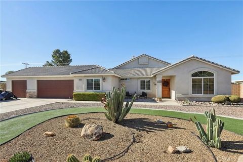 Photo of 13322 Chenin Blanc Court, Apple Valley, CA 92308 (MLS # IV25267412)