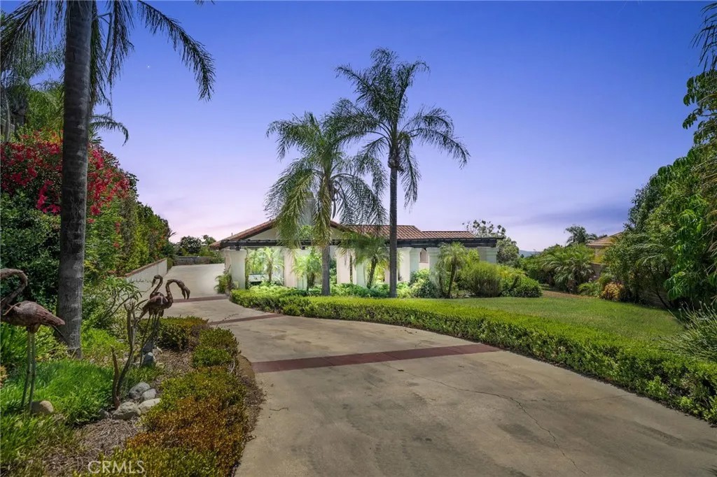5087 Granada Court