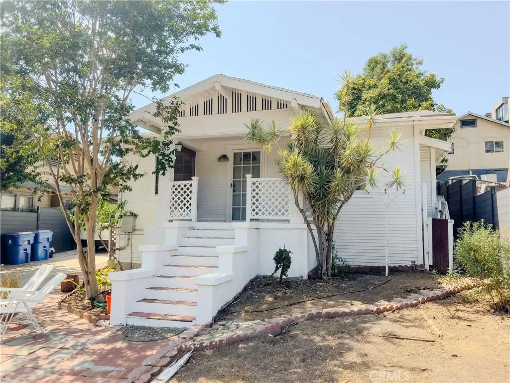 Photo of 1915 Echo Park, Los Angeles, CA 90026 (MLS # WS26175982)