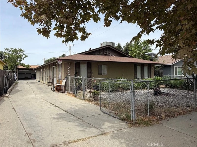 227 N Alessandro