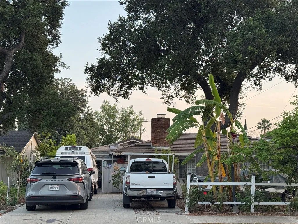 Photo of 130 E Sycamore Ave, Arcadia, CA 91006 (MLS # AR26195212)