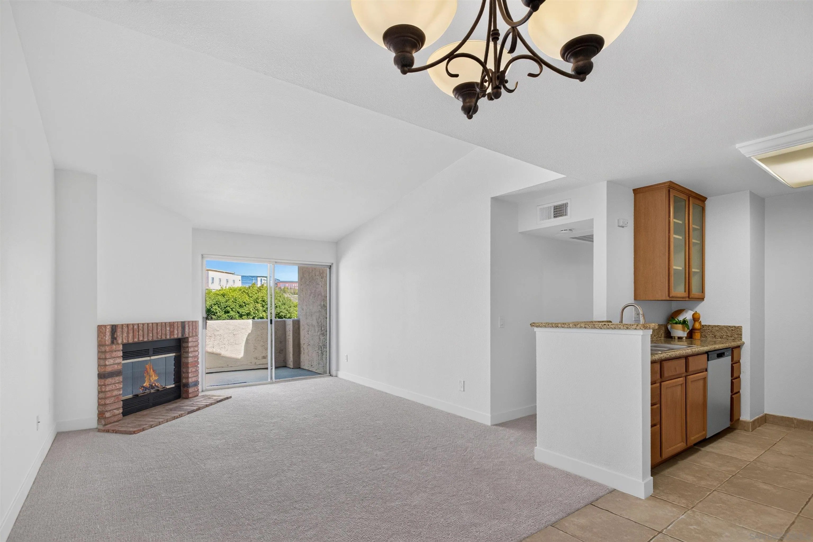 7120 Shoreline Dr. 2303