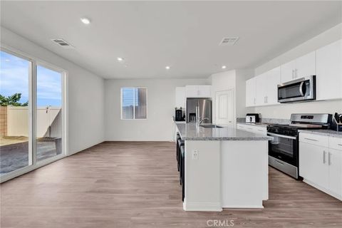 Tiny photo for 1744 Wisteria Dr, San Jacinto, CA 92583 (MLS # SW25246212)