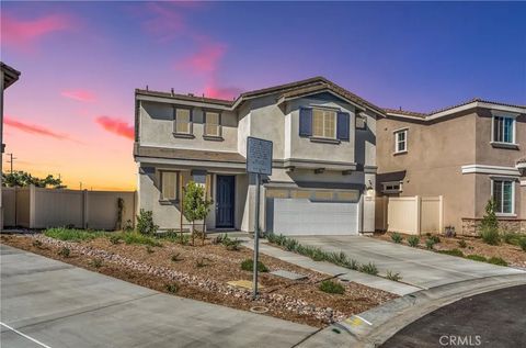 Photo of 1744 Wisteria Dr, San Jacinto, CA 92583 (MLS # SW25246212)