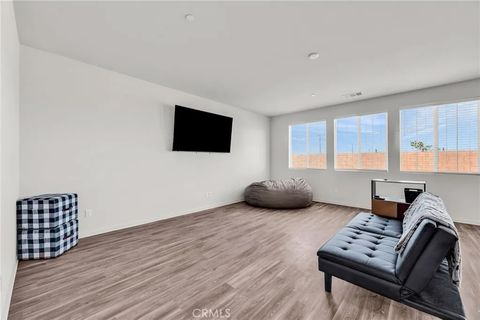 Tiny photo for 1744 Wisteria Dr, San Jacinto, CA 92583 (MLS # SW25246212)