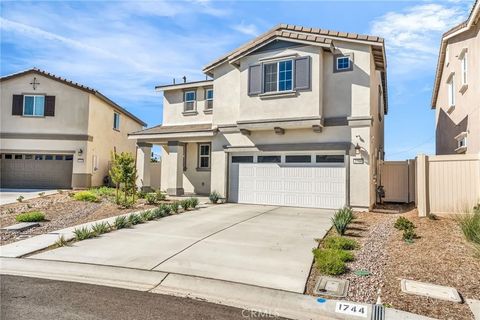 Tiny photo for 1744 Wisteria Dr, San Jacinto, CA 92583 (MLS # SW25246212)