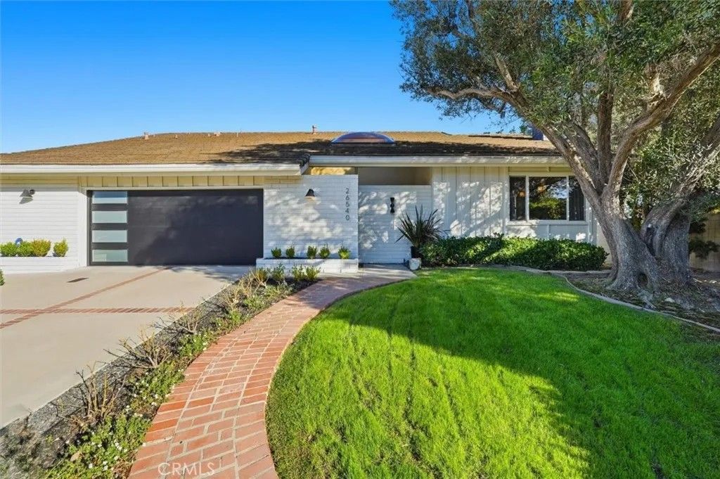 Photo of 26540 Hawkhurst Drive, Rancho Palos Verdes, CA 90275 (MLS # SB26004561)