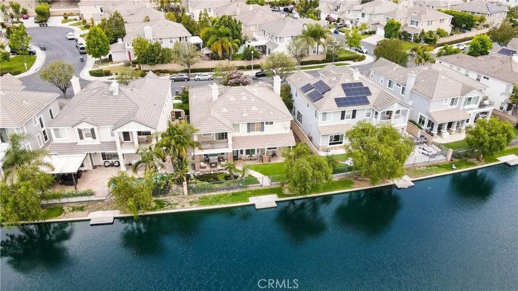 28 Lakeside