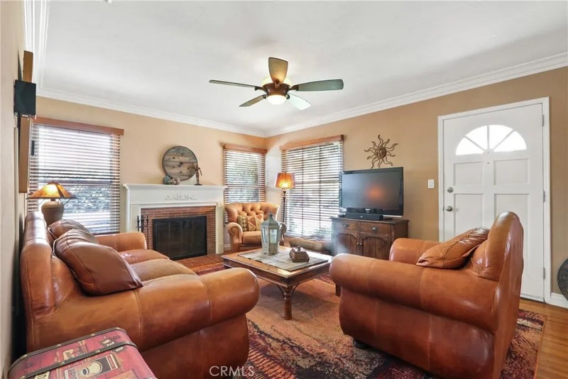 808 W 33rd