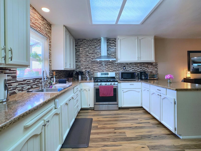 587 BROCKWOOD DR
