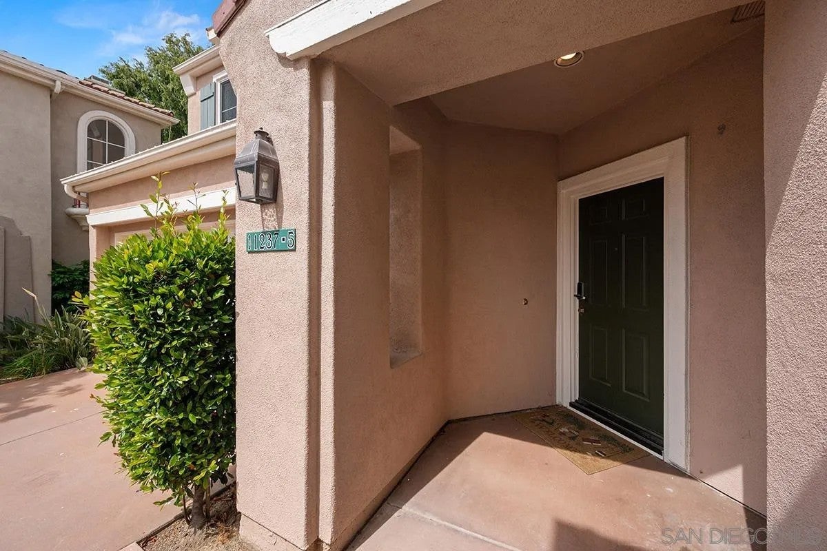 11237 Carmel Creek Rd 5
