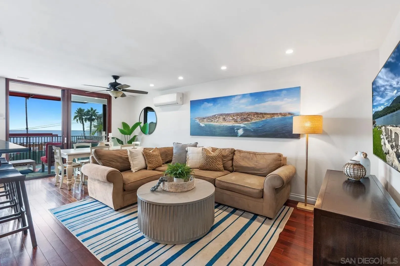 La Jolla, California 92037, United States, 4 Bedrooms Bedrooms, ,4 BathroomsBathrooms,Residential,Active,166441