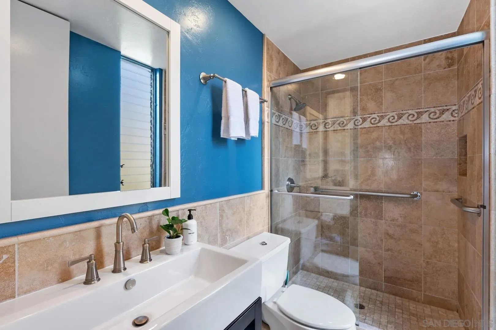 La Jolla, California 92037, United States, 4 Bedrooms Bedrooms, ,4 BathroomsBathrooms,Residential,Active,166441