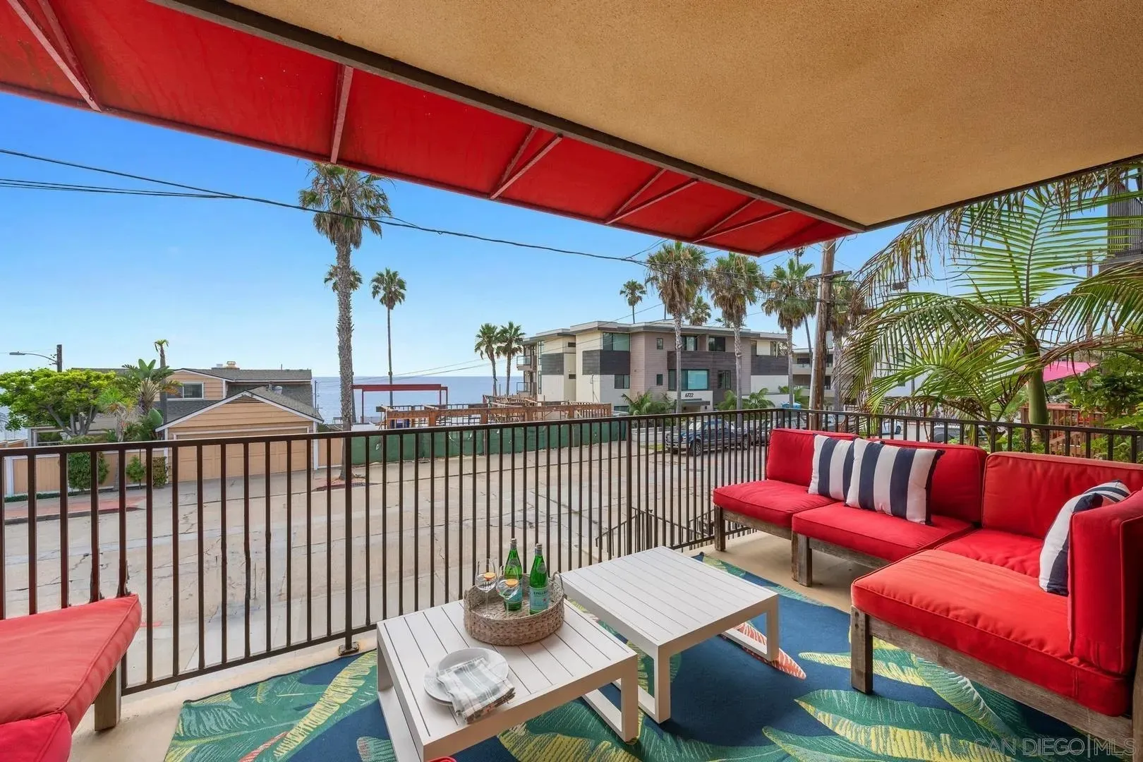 La Jolla, California 92037, United States, 4 Bedrooms Bedrooms, ,4 BathroomsBathrooms,Residential,Active,166441