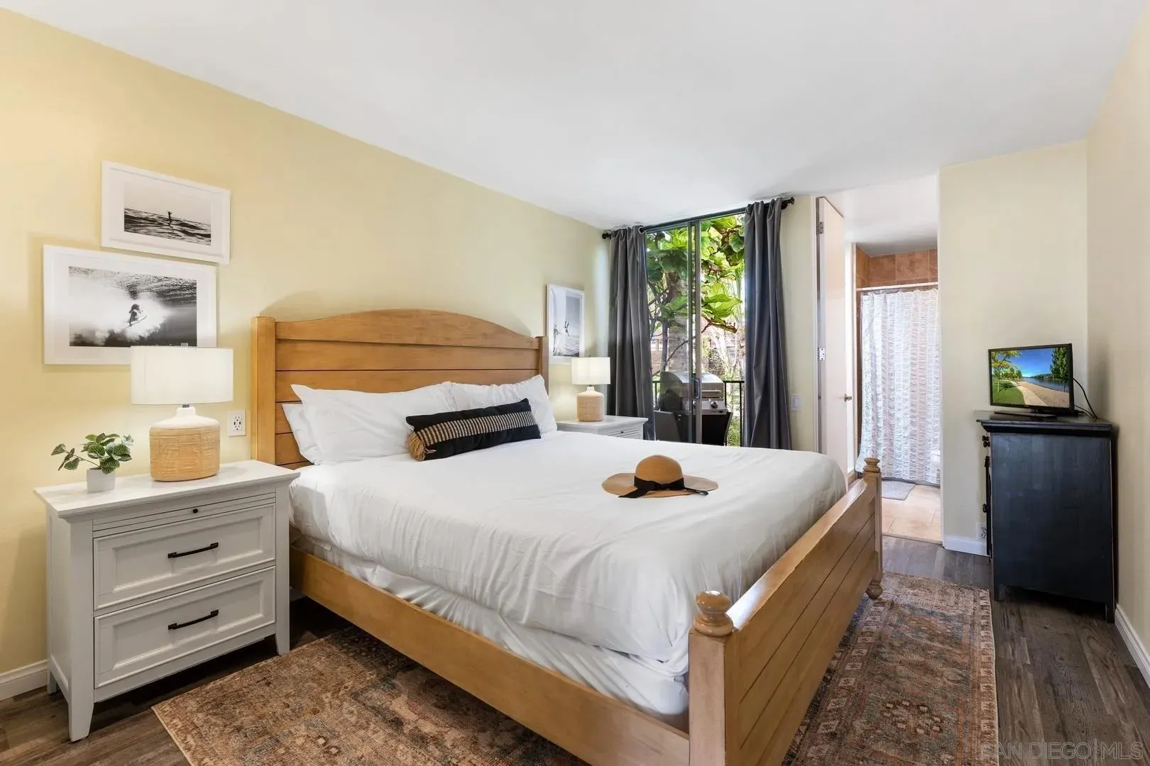 La Jolla, California 92037, United States, 4 Bedrooms Bedrooms, ,4 BathroomsBathrooms,Residential,Active,166441