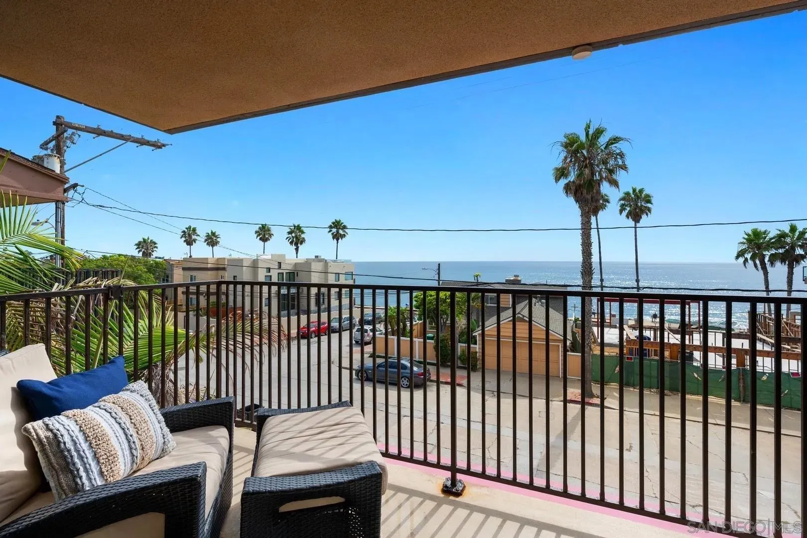 La Jolla, California 92037, United States, 4 Bedrooms Bedrooms, ,4 BathroomsBathrooms,Residential,Active,166441