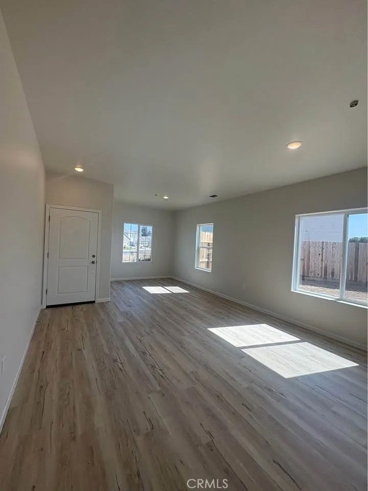 444 Oleander Ct