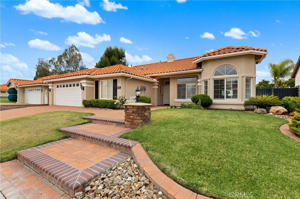 Photo of 1932 Pecan Tree Street, Hemet, CA 92545 (MLS # SW26097409)
