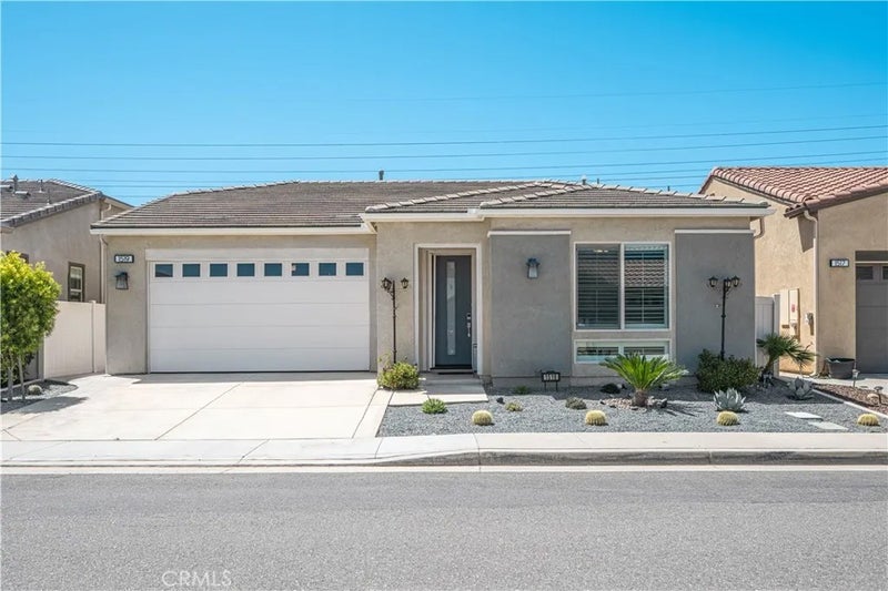 1519 Village Green