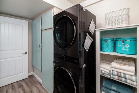 Tiny photo for 3101 Levante Street, Carlsbad, CA 92009 (MLS # NDP2509958)