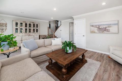 Tiny photo for 3101 Levante Street, Carlsbad, CA 92009 (MLS # NDP2509958)