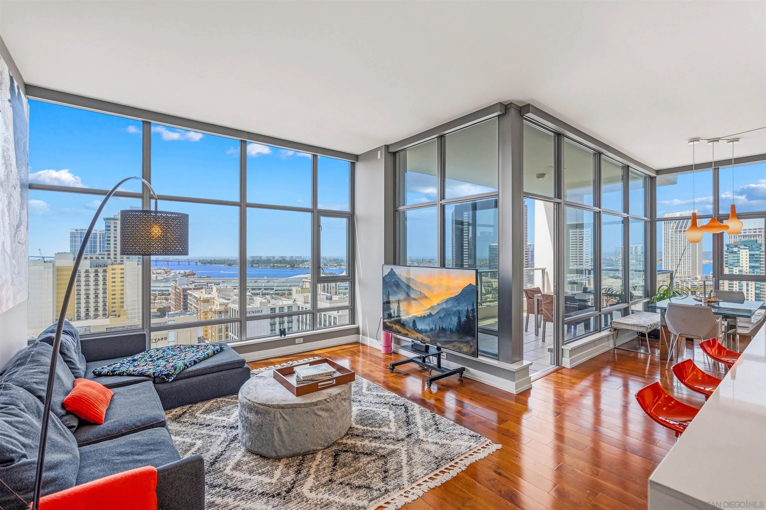 575 6th Ave 1805