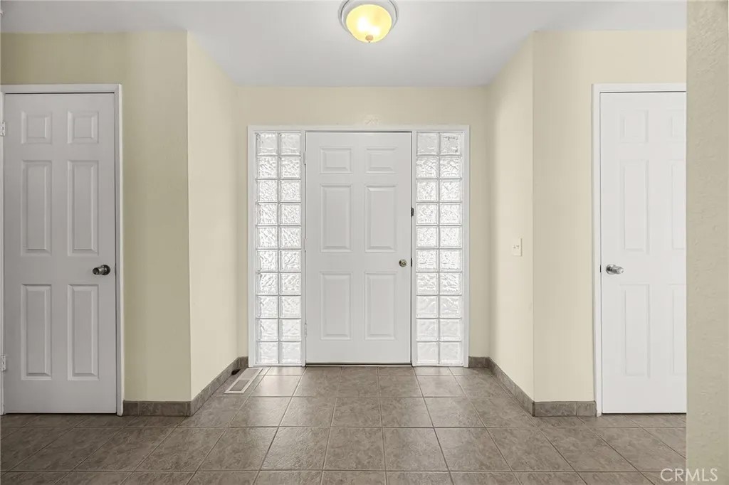 3 Stallion Court