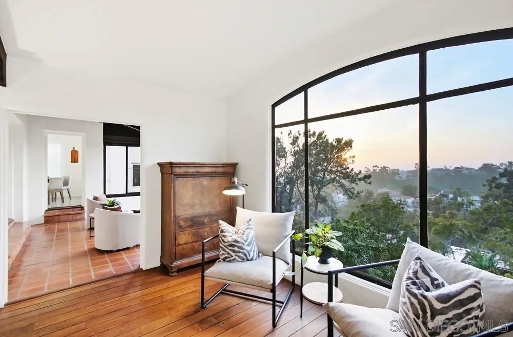 2854 Albatross Street