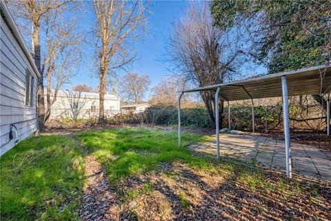 Tiny photo for 9390 Main Street, Upper Lake, CA 95485 (MLS # LC25263124)