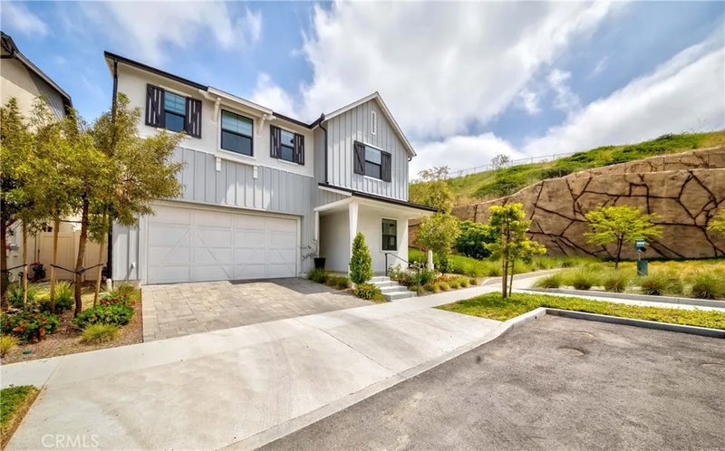 1613 Veridian Lane