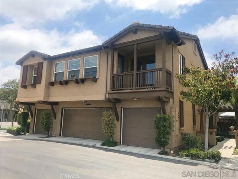 Photo of 270 Benviana Dr #150, Chula Vista, CA 91914 (MLS # 260005870)