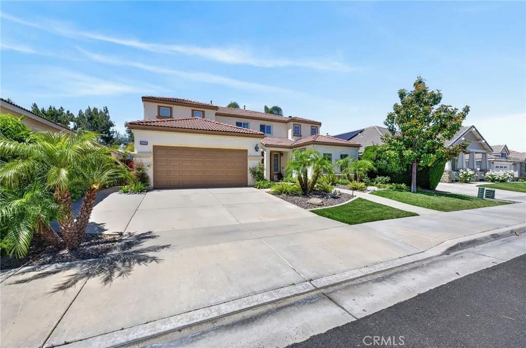 Photo of 32920 Northshire Circle, Temecula, CA 92592 (MLS # SW26097387)