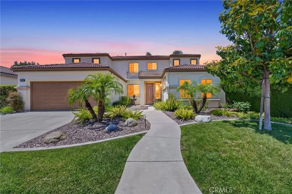 Photo of 32920 Northshire Circle, Temecula, CA 92592 (MLS # SW26097387)