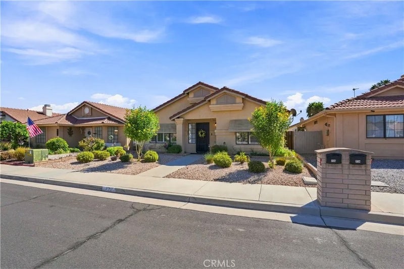 720 Via Casitas