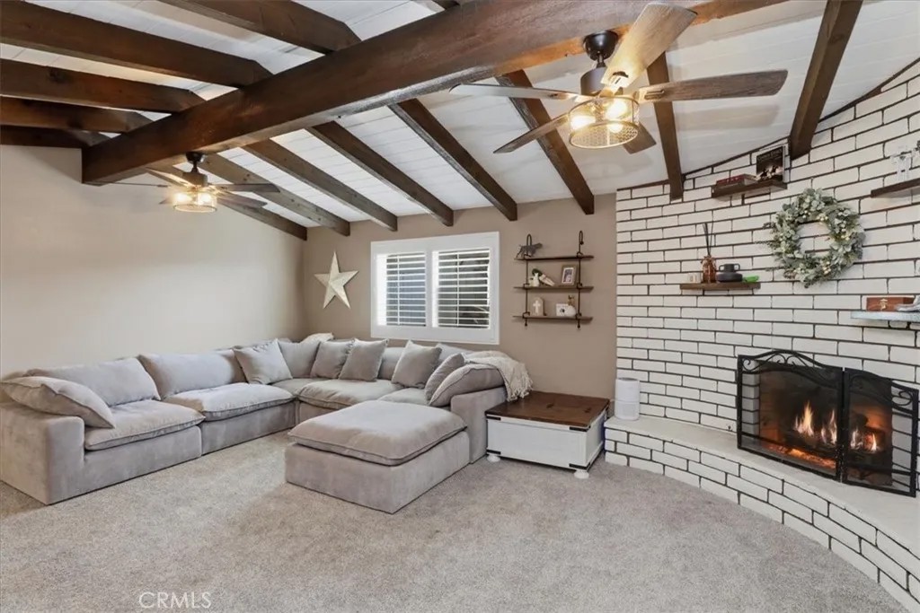 4138 Cedar
