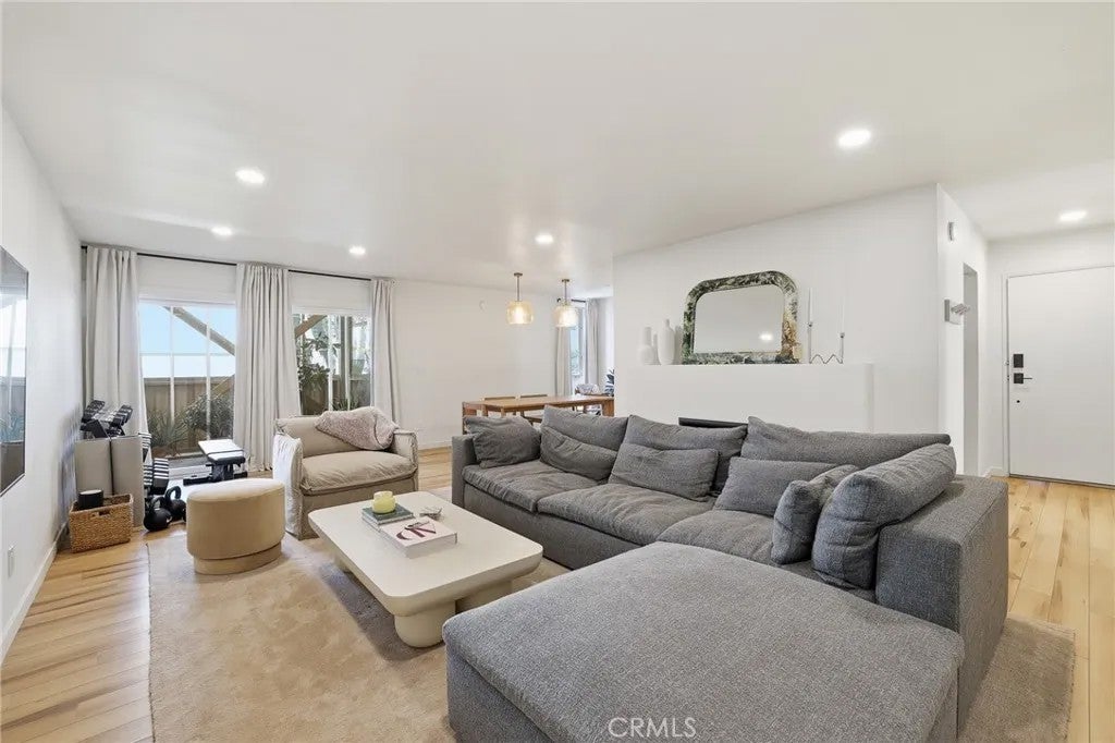 3700 Dean Drive 2401