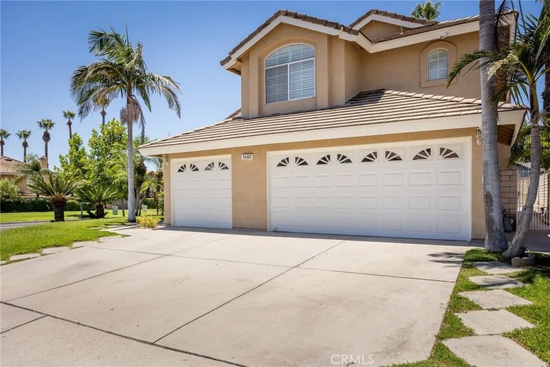 7482 Cambridge Court