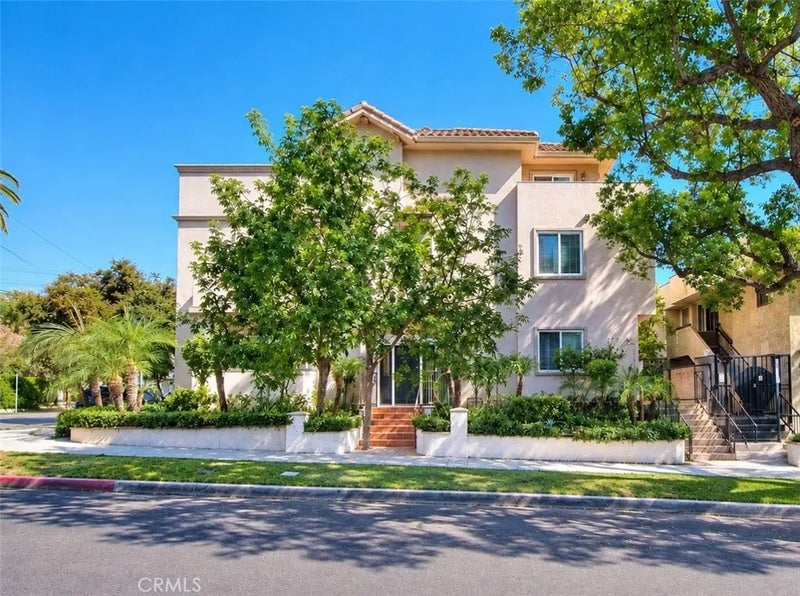 572 E San Jose Avenue 104
