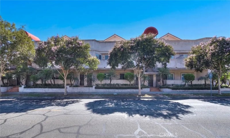 572 E San Jose Avenue 104