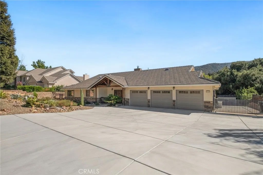 37297 Ironwood Drive