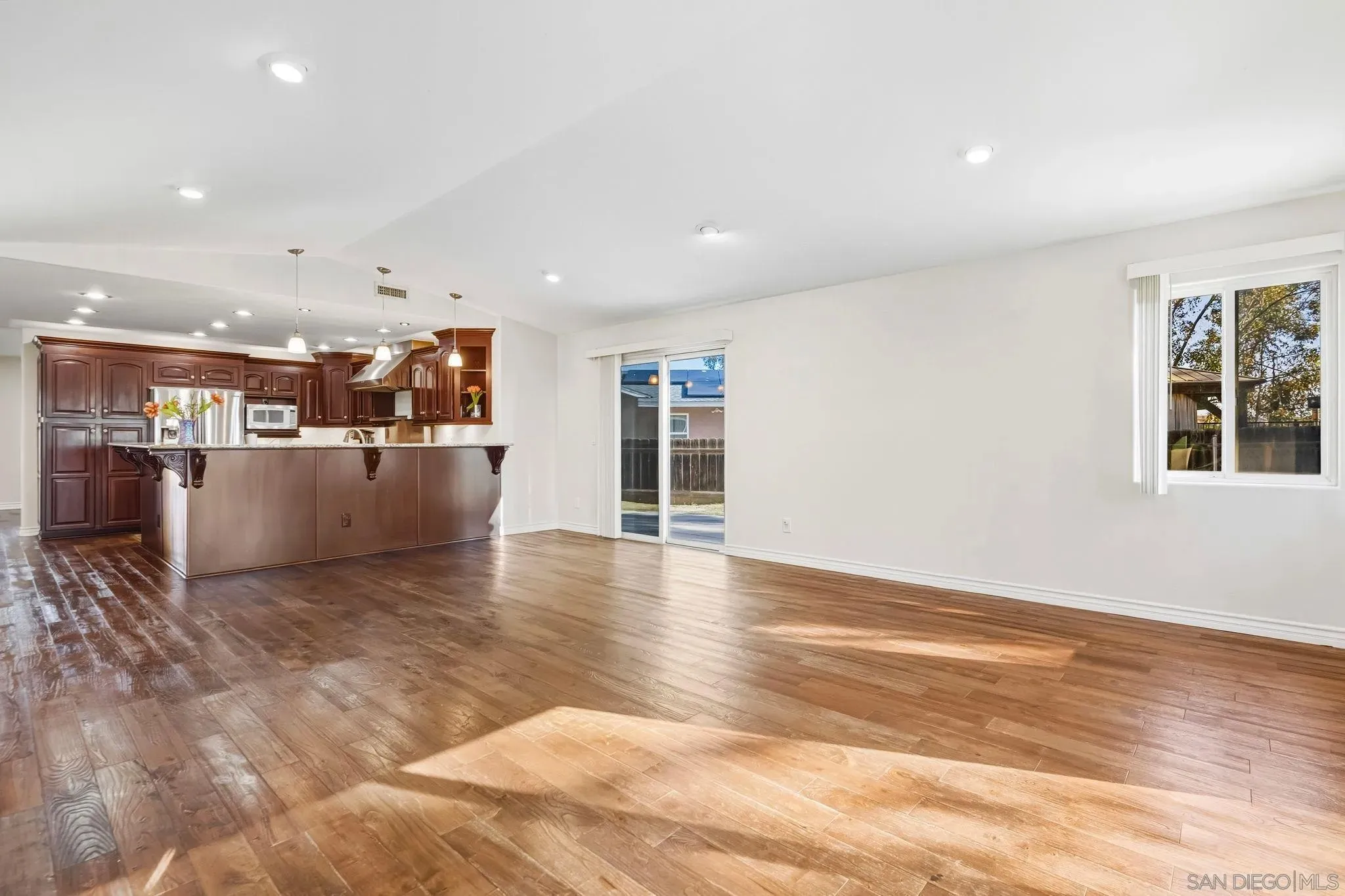 San Diego, California 92114, United States, 3 Bedrooms Bedrooms, ,2 BathroomsBathrooms,Residential,Active,251795