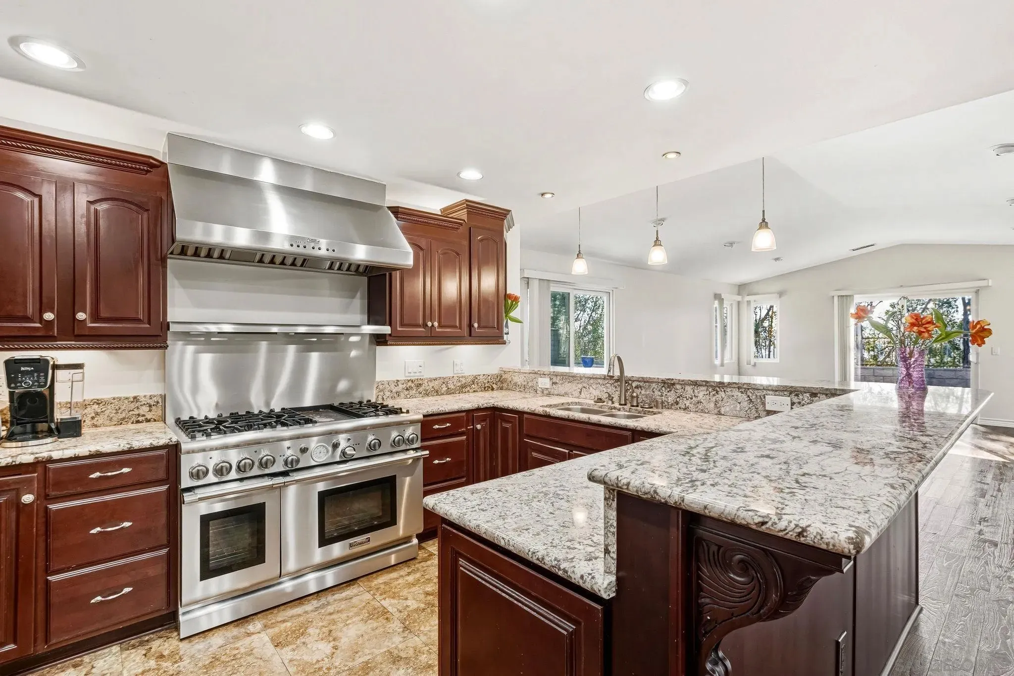 San Diego, California 92114, United States, 3 Bedrooms Bedrooms, ,2 BathroomsBathrooms,Residential,Active,251795