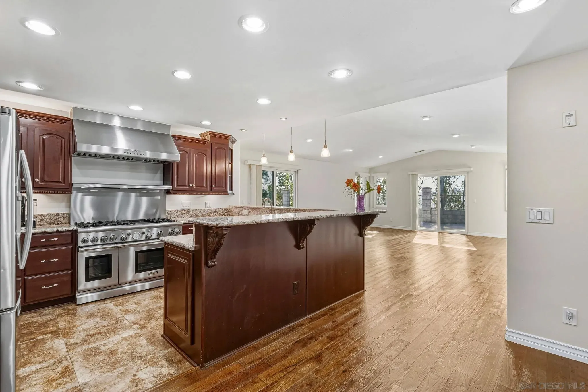 San Diego, California 92114, United States, 3 Bedrooms Bedrooms, ,2 BathroomsBathrooms,Residential,Active,251795