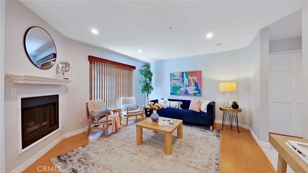 522 W Stocker 6